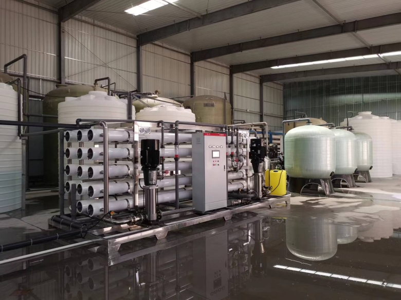 河南平輿太陽能硅晶生產用超純水設備